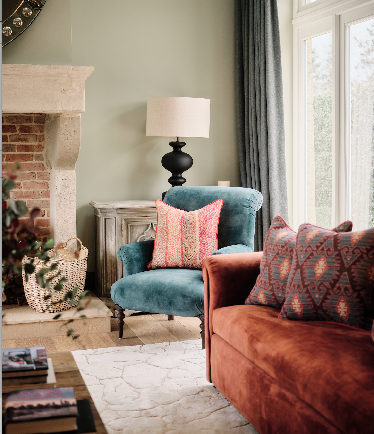 Roland Armchair